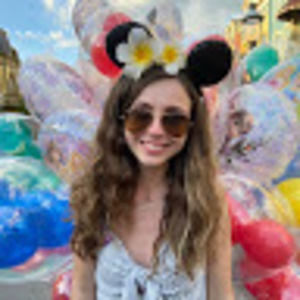 Meet your Posher, Caroline